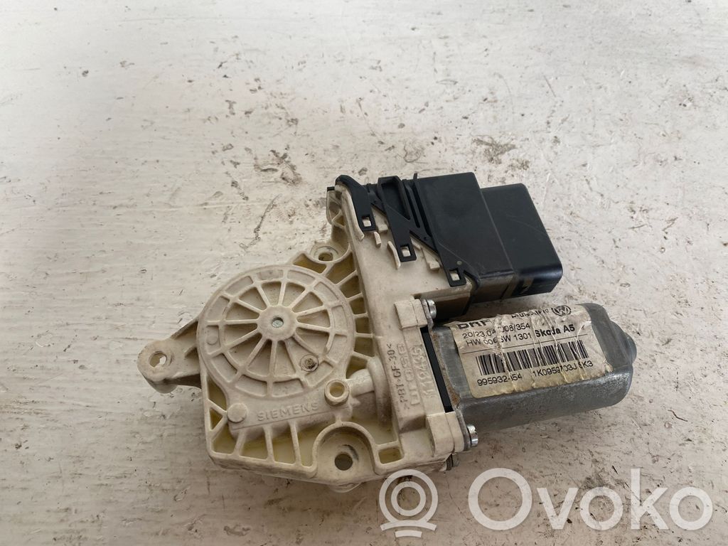 Skoda Octavia Mk2 (1Z) Silniczek podnoszenia szyby drzwi tylnych 
