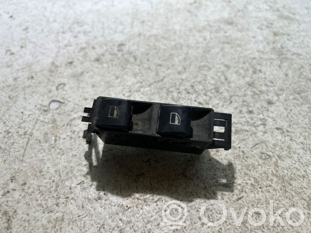 Electric window control switch   61318381514,03120220,PA66GF30