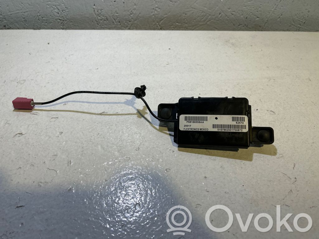 Dodge Challenger Moduł / Sterownik anteny 