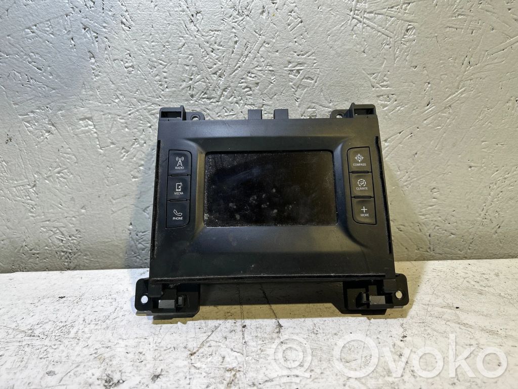 Dodge Challenger Radio/CD/DVD/GPS head unit 
