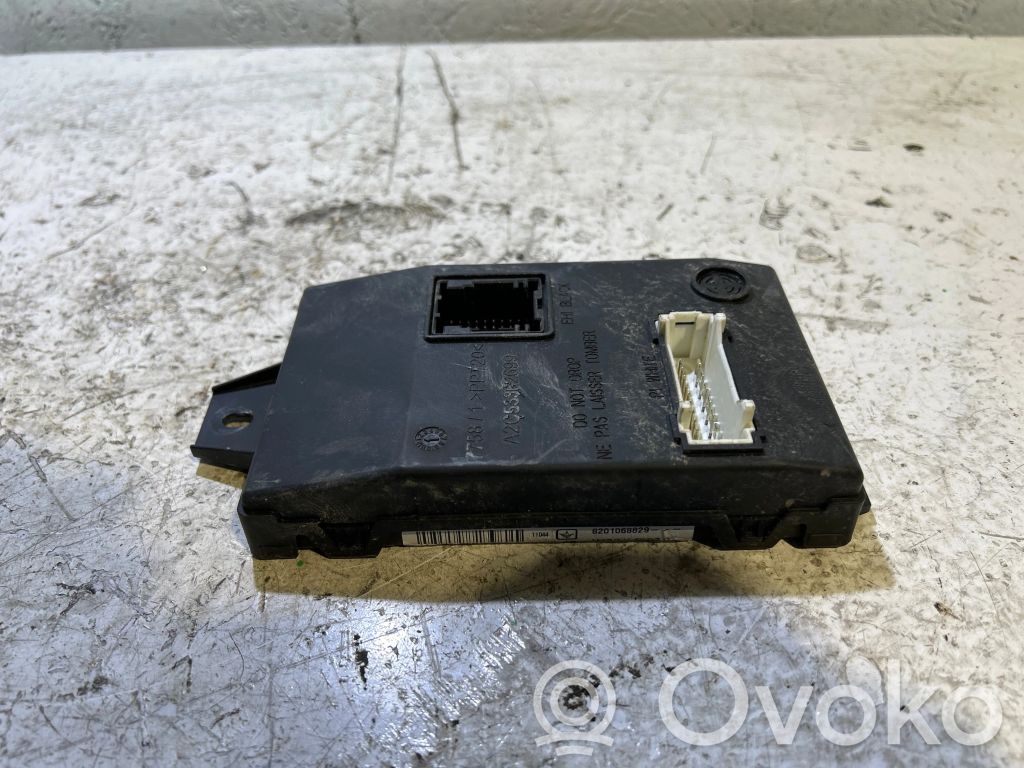 Dacia Duster Comfort/convenience module 
