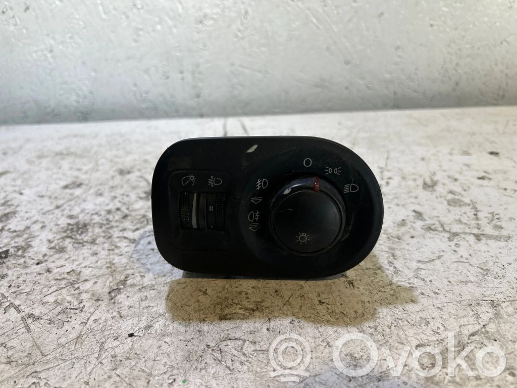 Seat Altea Interruptor de luz 