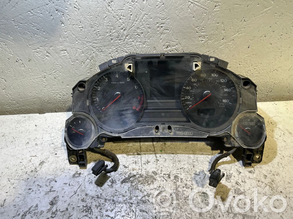 Audi A8 S8 D3 4E Speedometer (instrument cluster) 