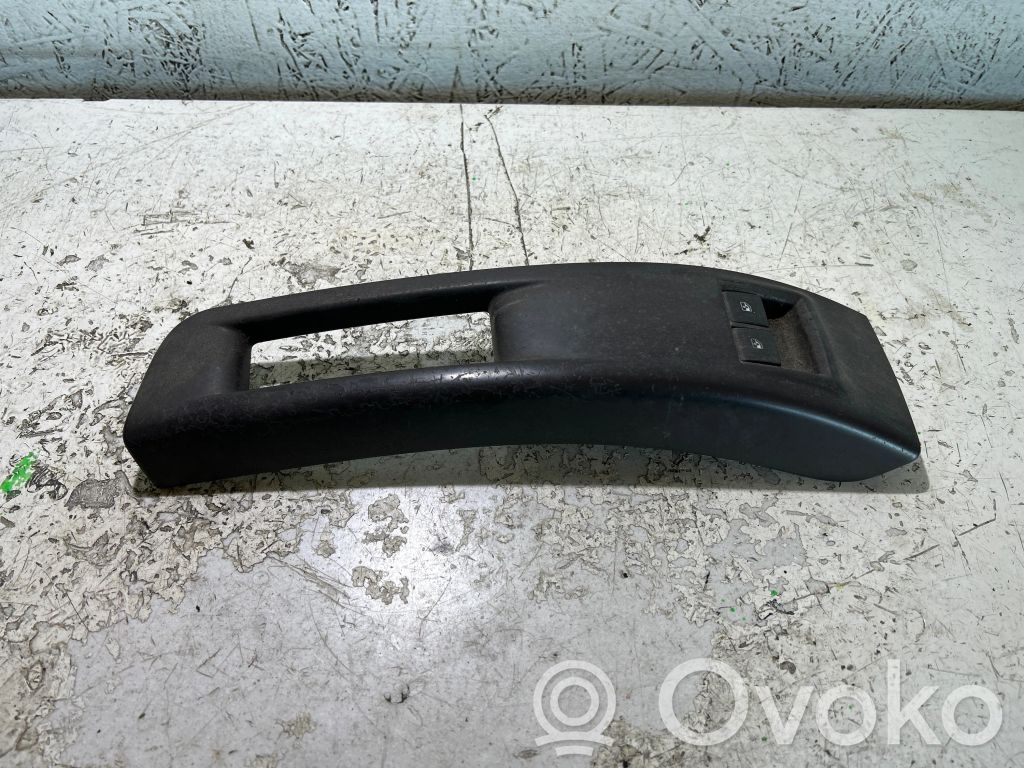 Opel Meriva B Przyciski szyb 