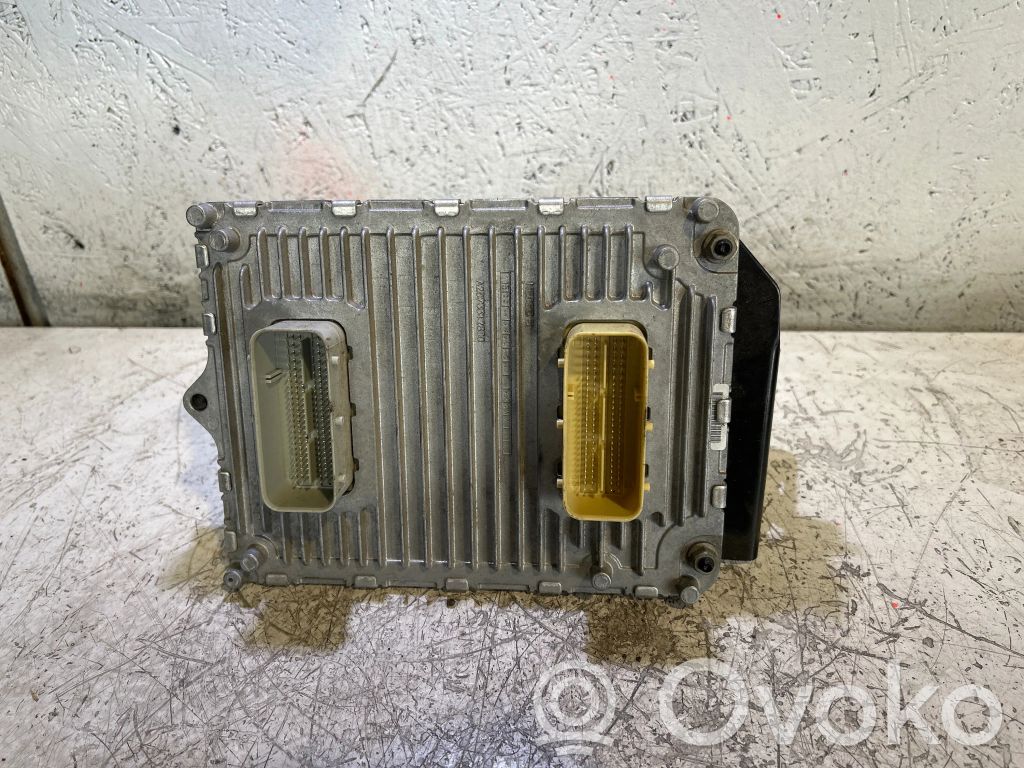Unidad de control/módulo del motor   P68243307AA,T00E210560URSW,A2C7454130100