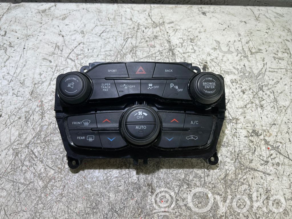 Dodge Challenger Climate control unit 