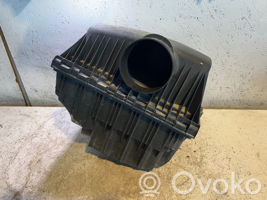 Jeep Grand Wagoneer Obudowa filtra powietrza 
