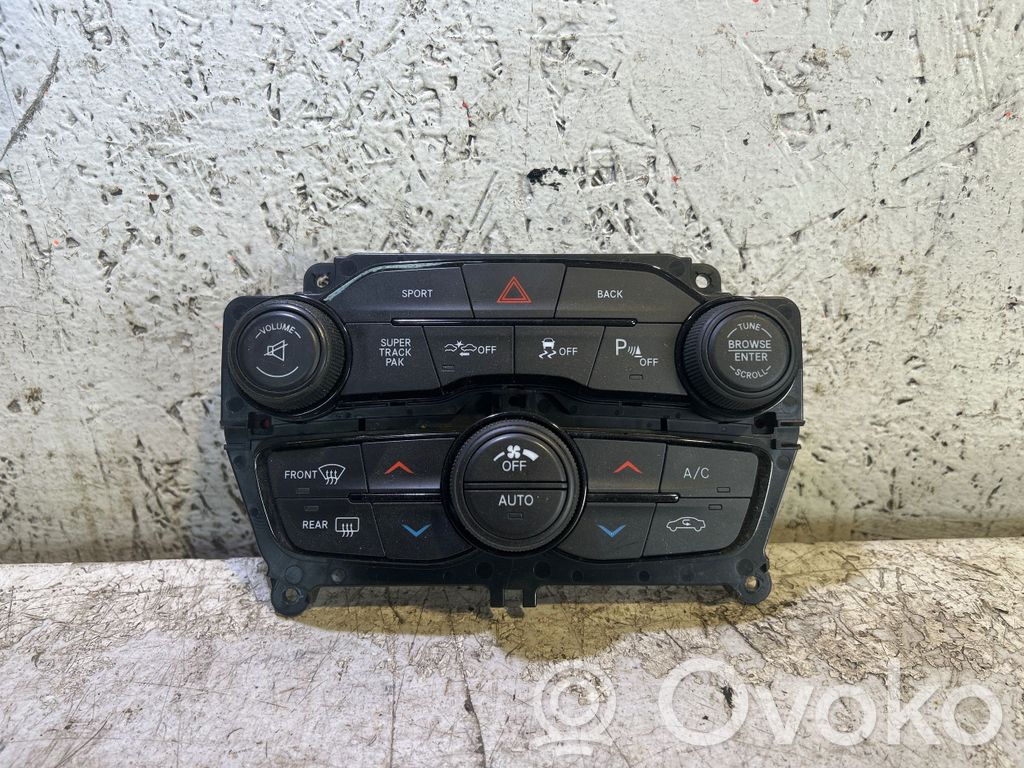 Dodge Challenger Climate control unit 