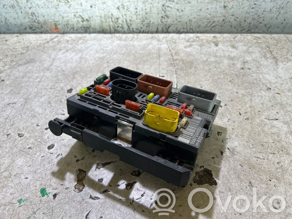 Módulo de fusible   9667044980