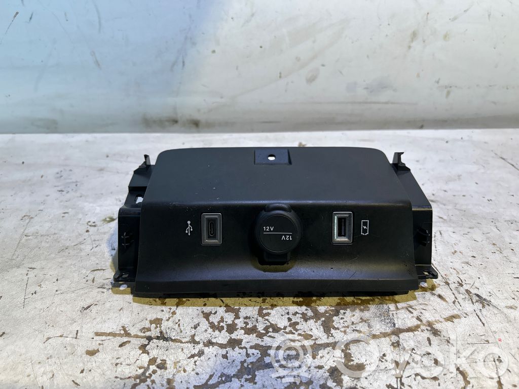 Jeep Avenger Moduł / Sterownik USB 