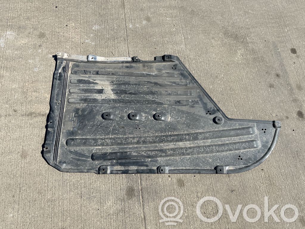 BMW 5 G60 G61 Protecție centrală motor 