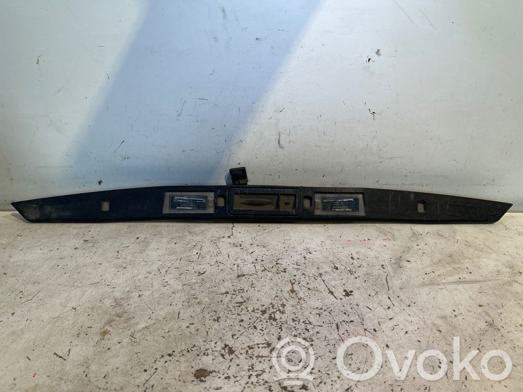Jeep Cherokee KL Éclairage de plaque d'immatriculation 