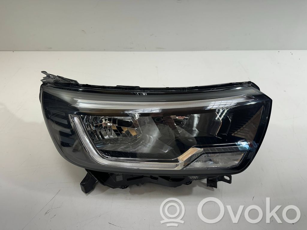 Renault Kangoo III Lampa przednia 