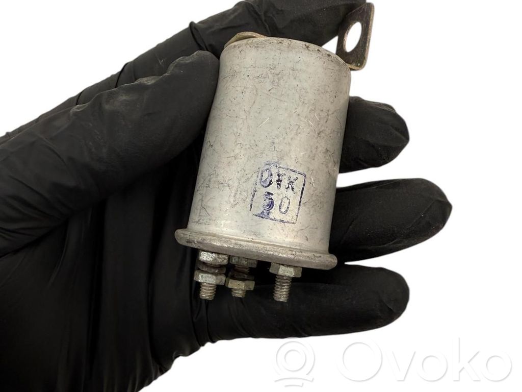 GAZ 24-10 Cita veida releji 