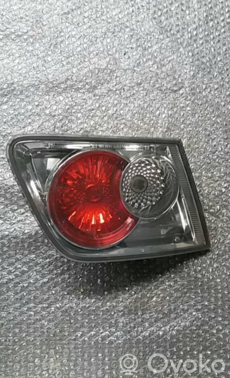 Tailgate rear/tail lights