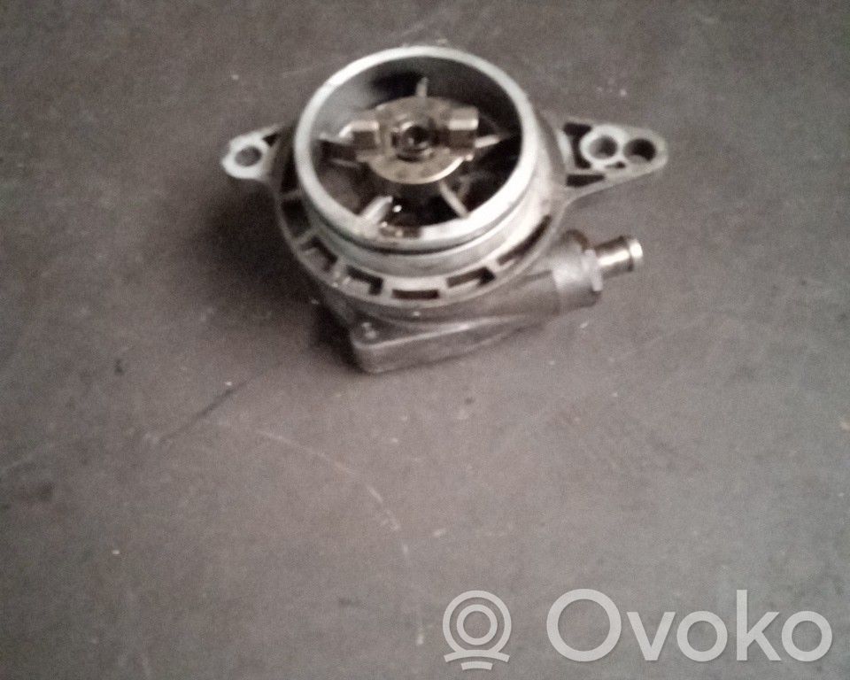 Vacuum pump   961,10885