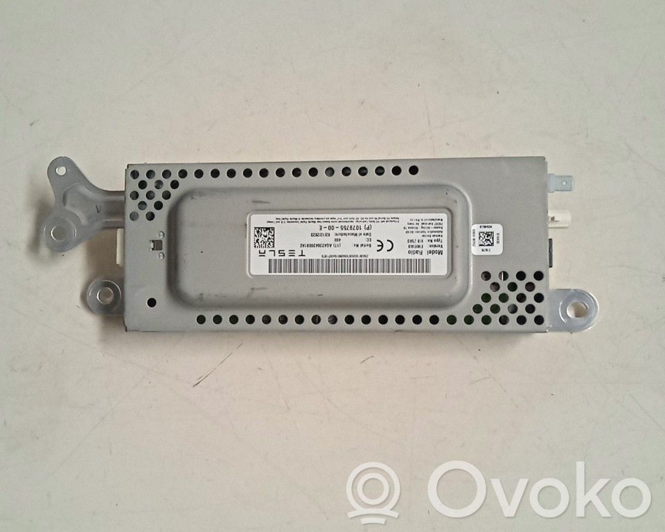 Muut ohjainlaitteet/moduulit   107975500E,RADIORECEIVER