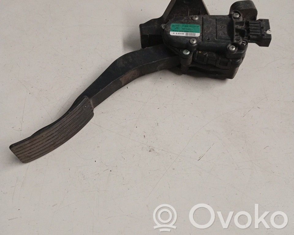 Mitsubishi Colt CZ3 Accelerator throttle pedal 
