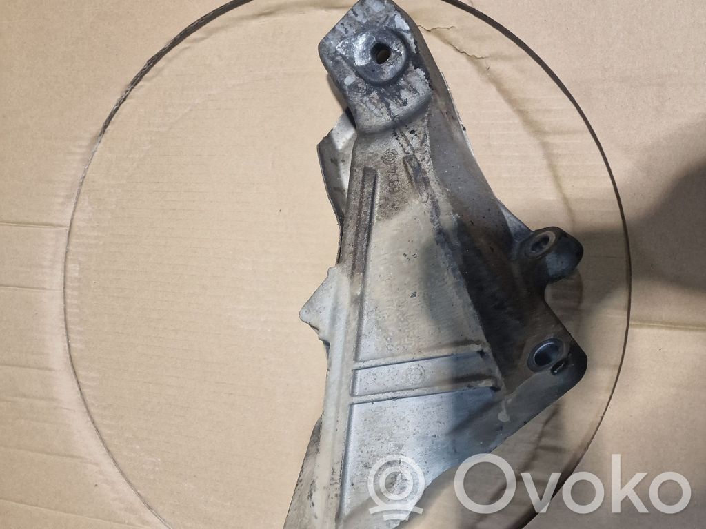 BMW 5 E60 E61 Halterung Lager Motor 