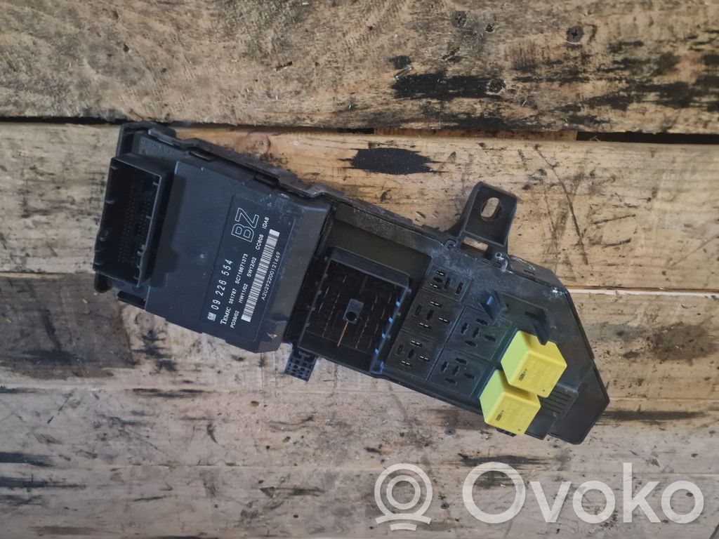 Opel Vectra C Module de fusibles 
