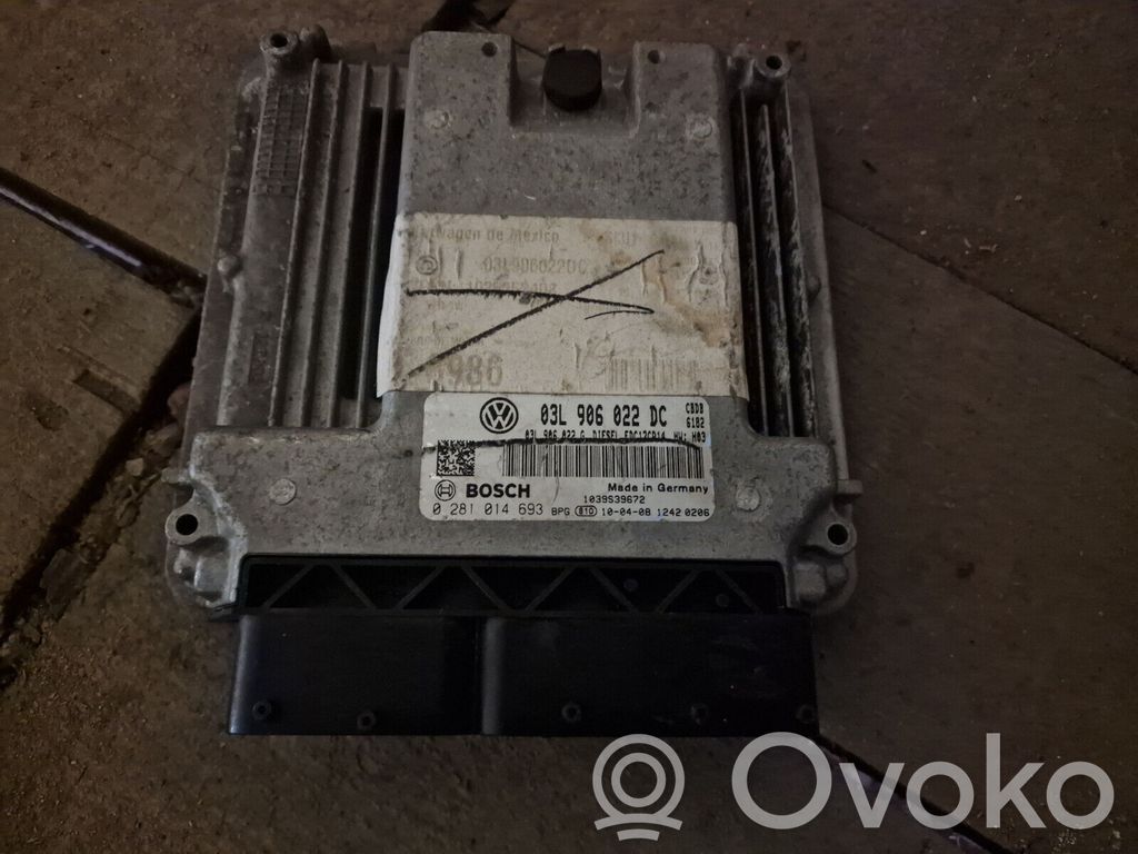 Volkswagen Golf V Engine control unit/module 