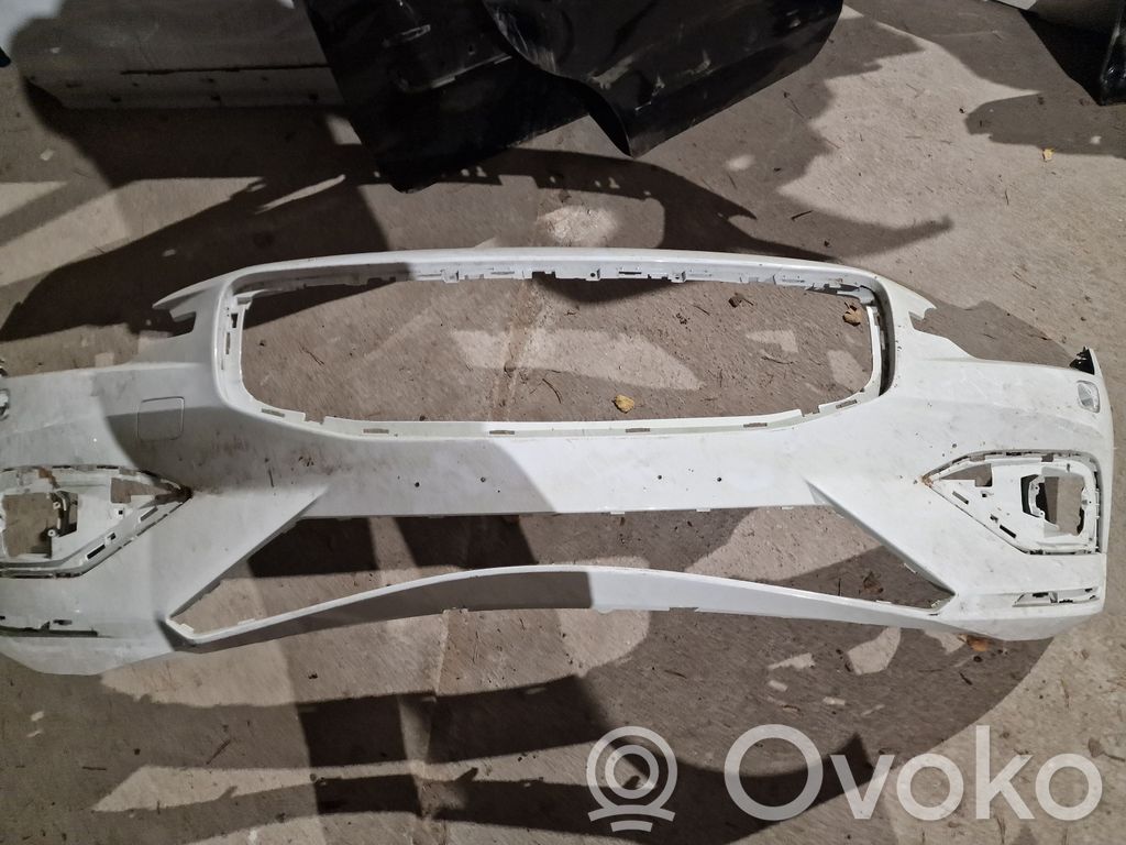 Volvo V60 Priekinis bamperis 