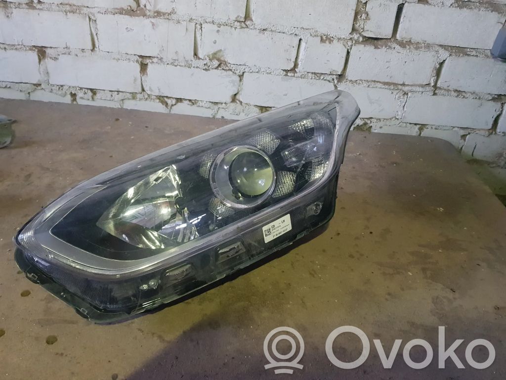 KIA Ceed Headlight/headlamp 