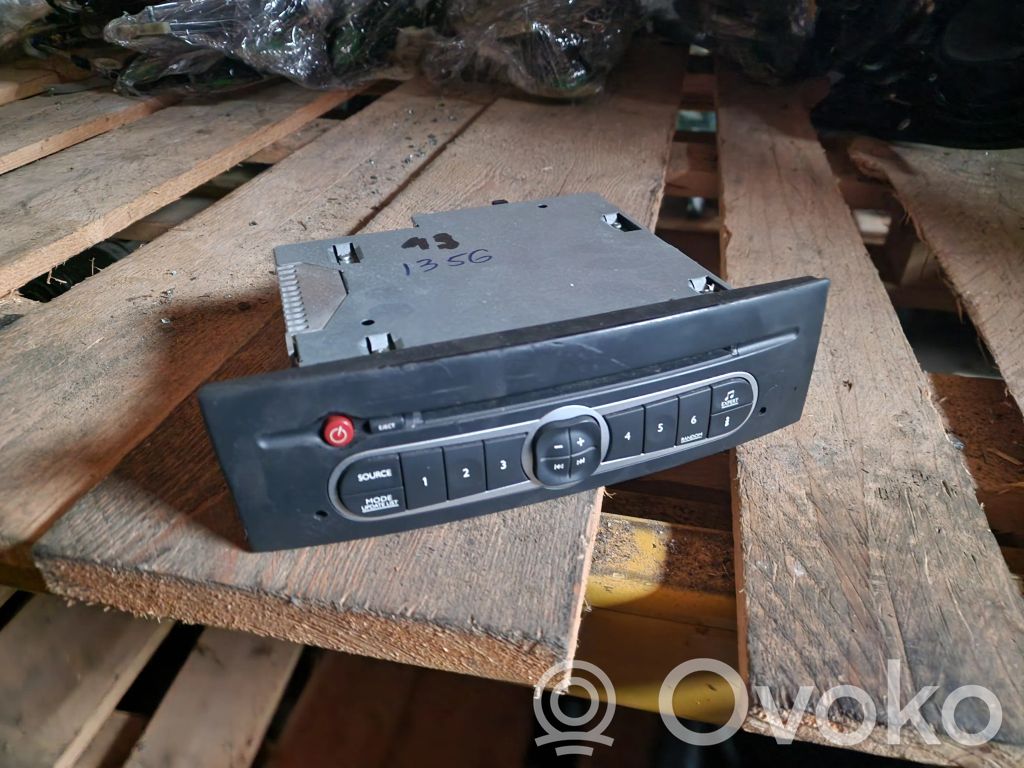 Renault Scenic II -  Grand scenic II Radio/CD/DVD/GPS head unit 