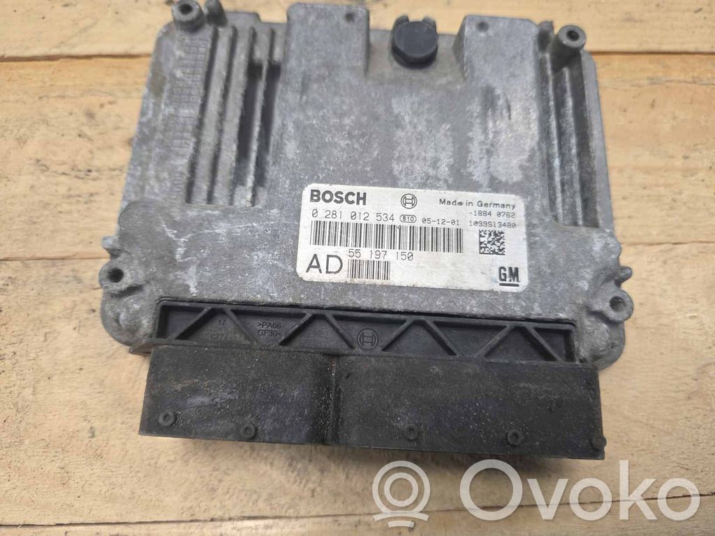Opel Zafira B Engine control unit/module 
