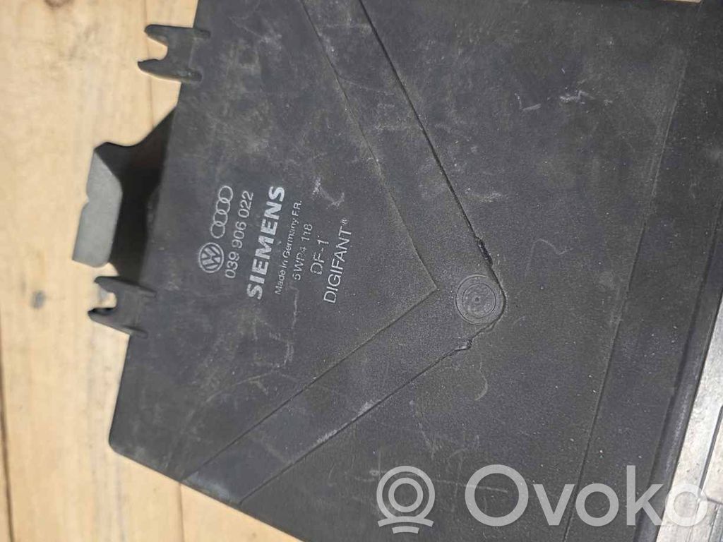 Audi 80 90 S2 B4 Engine control unit/module 