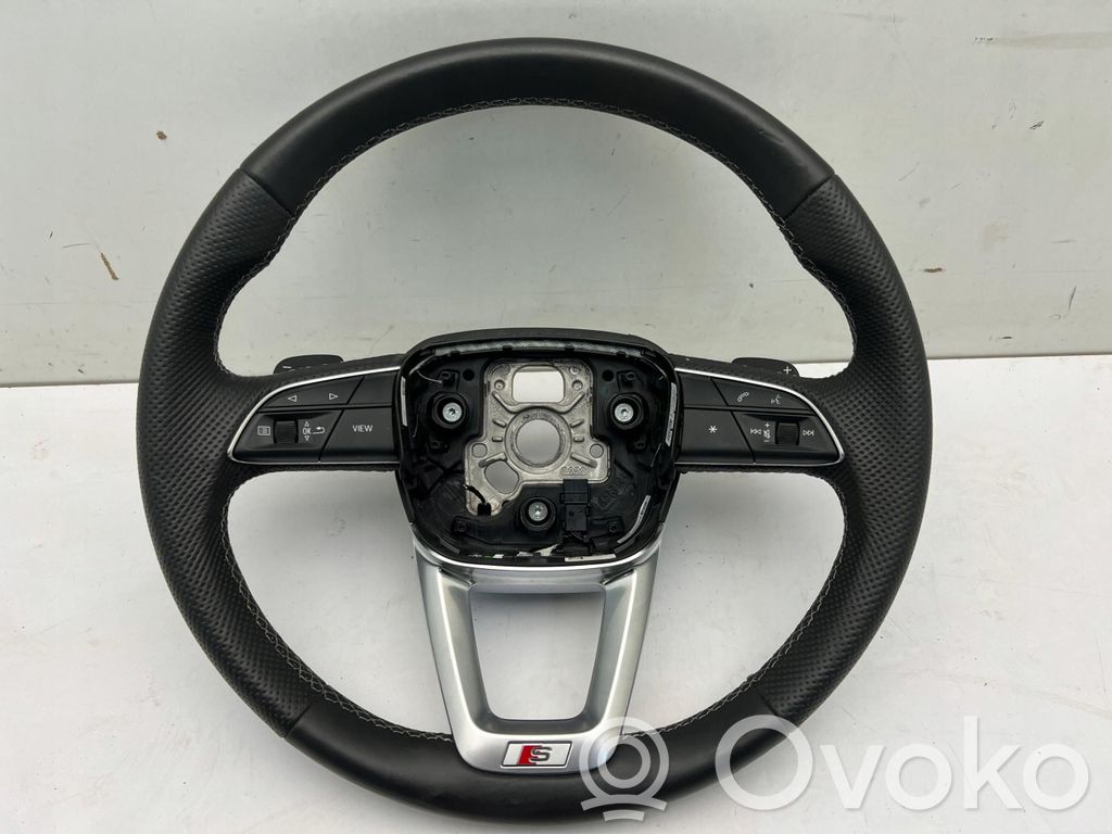 Audi Q7 4M Ohjauspyörä 