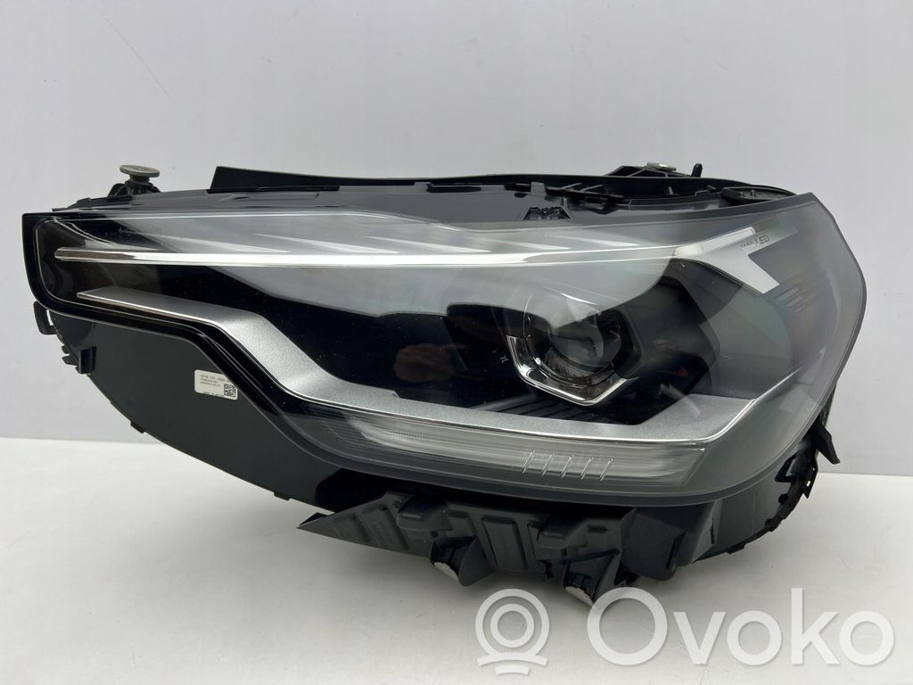 BMW 2 G42 Scheinwerfer 