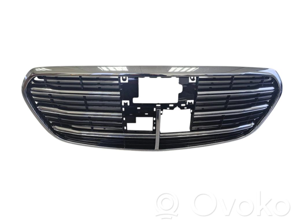 Mercedes-Benz S W223 Front grill 