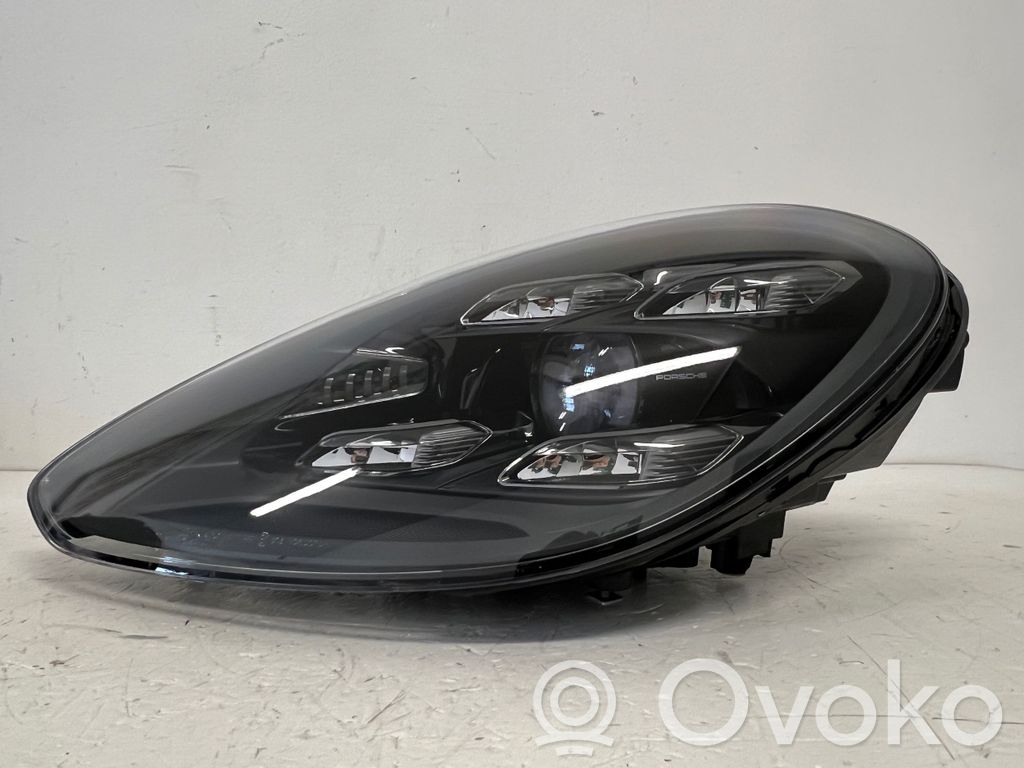 Porsche Panamera (971) Lampa przednia 