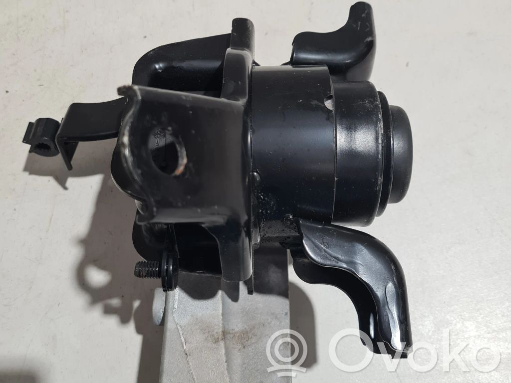 Lexus RX 450H Engine mount bracket 