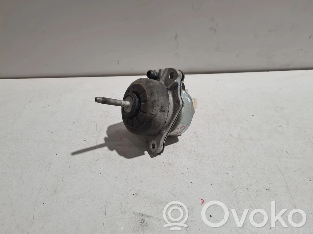 Ford Mustang VI Engine mount bracket 