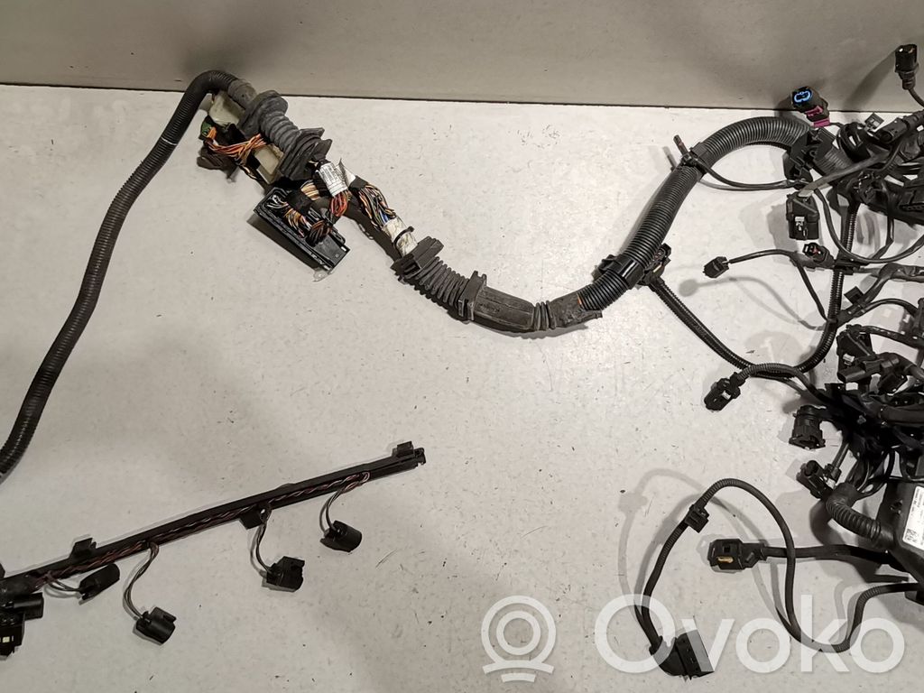 BMW X5 F15 Wiązka przewodów silnika 