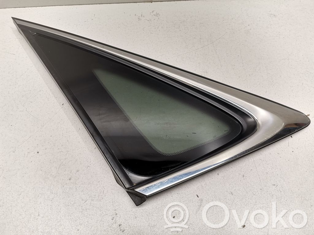 Lexus NX Rear side window 