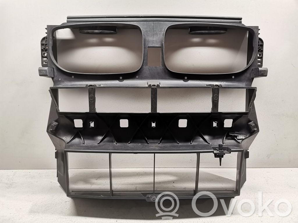 BMW X5 E70 Radiatorių panelė 