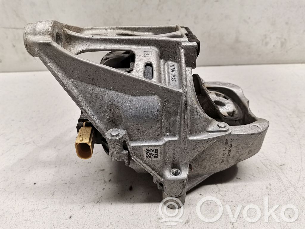 Engine mount bracket   4M0199371FC,4M0199371