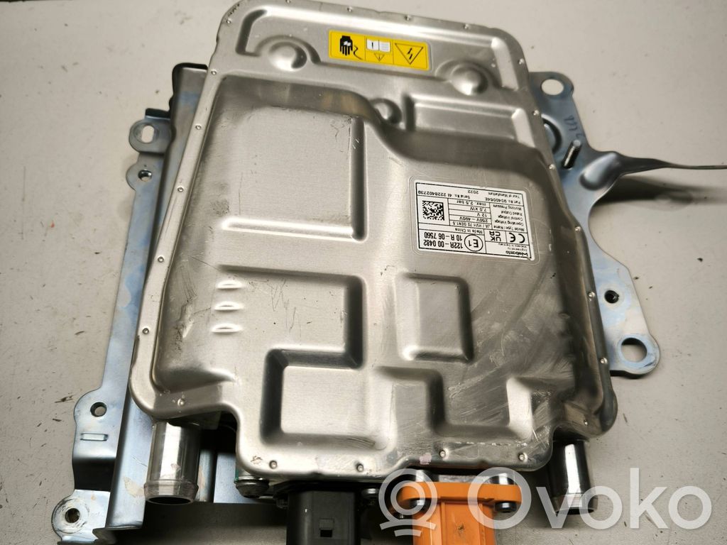 Lexus RX V Convertisseur / inversion de tension inverseur 