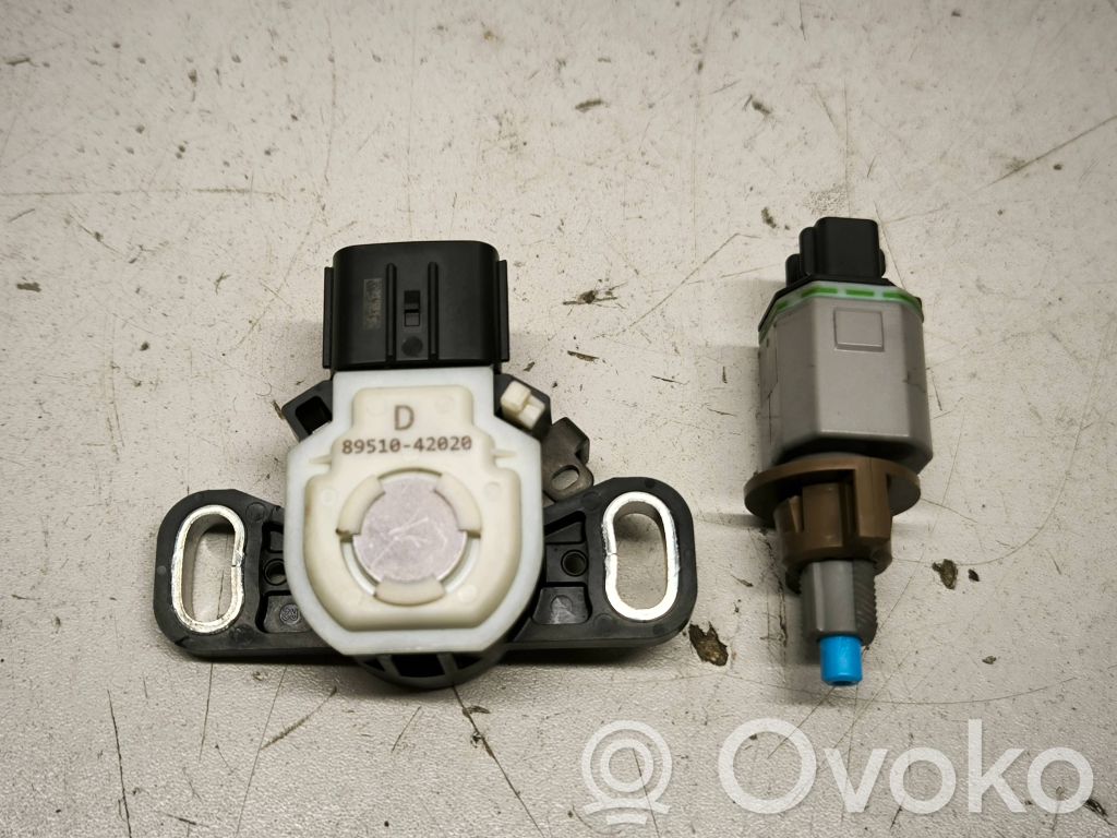 Sensor Bremspedal   8951042020