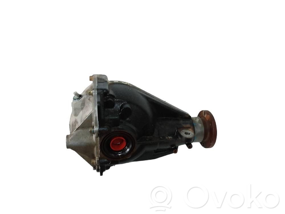 Rear differential   MR446873