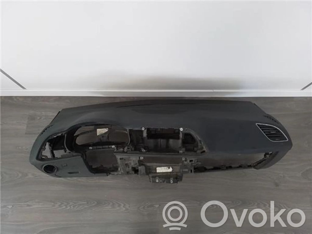 Seat Leon (5F) Panelė 