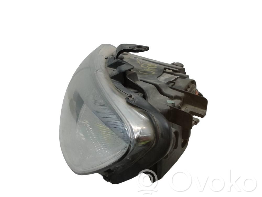Audi Q7 4L Lampa przednia 