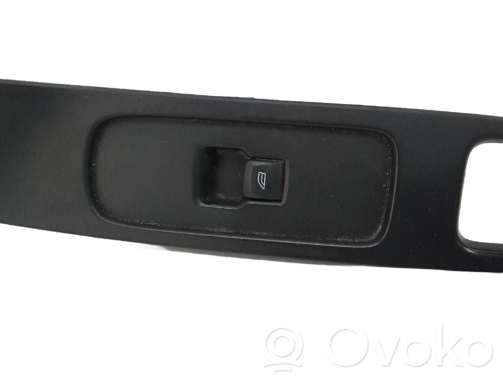 Electric window control switch   9124097