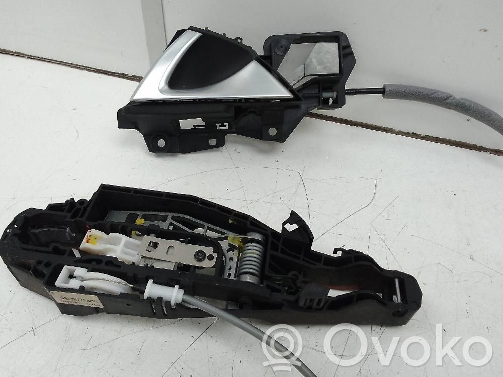 Citroen DS5 Front door lock 