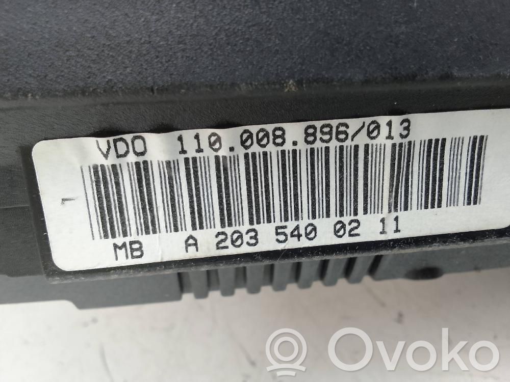 Mercedes-Benz C W203 Compteur de vitesse tableau de bord 
