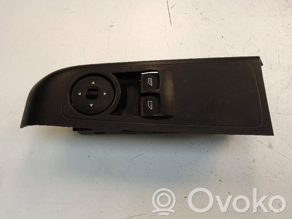Ford Tourneo Electric window control switch 