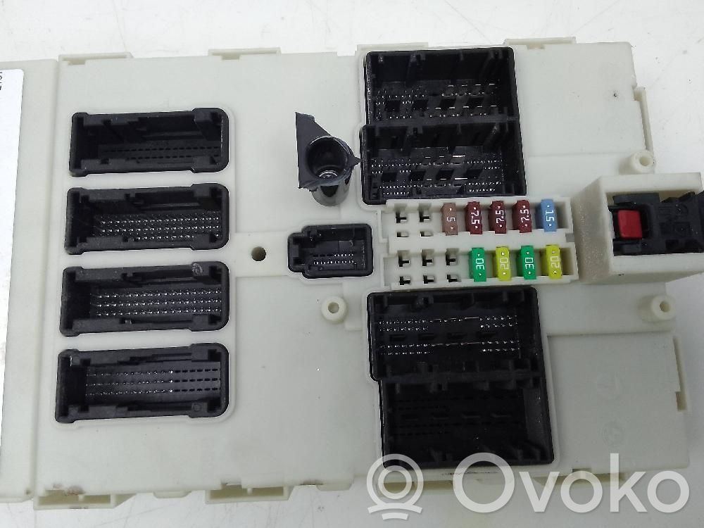 BMW 1 F20 F21 Módulo de fusible 
